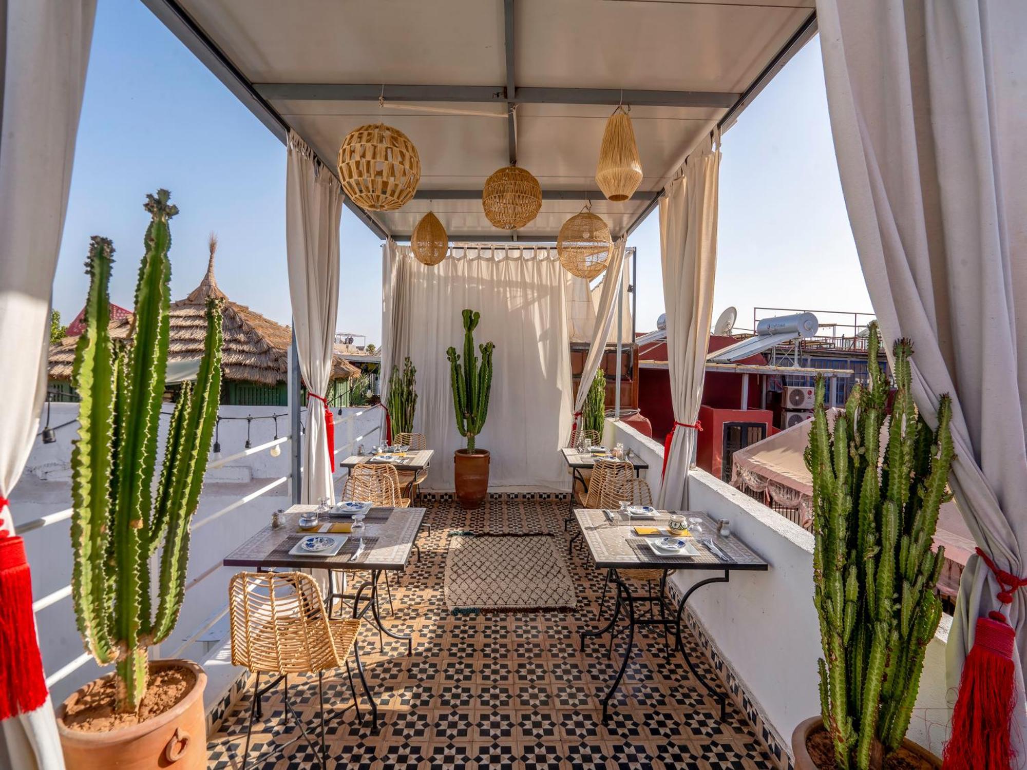 Riad Tzizwit Boutique Hotel & Spa マラケシュ エクステリア 写真