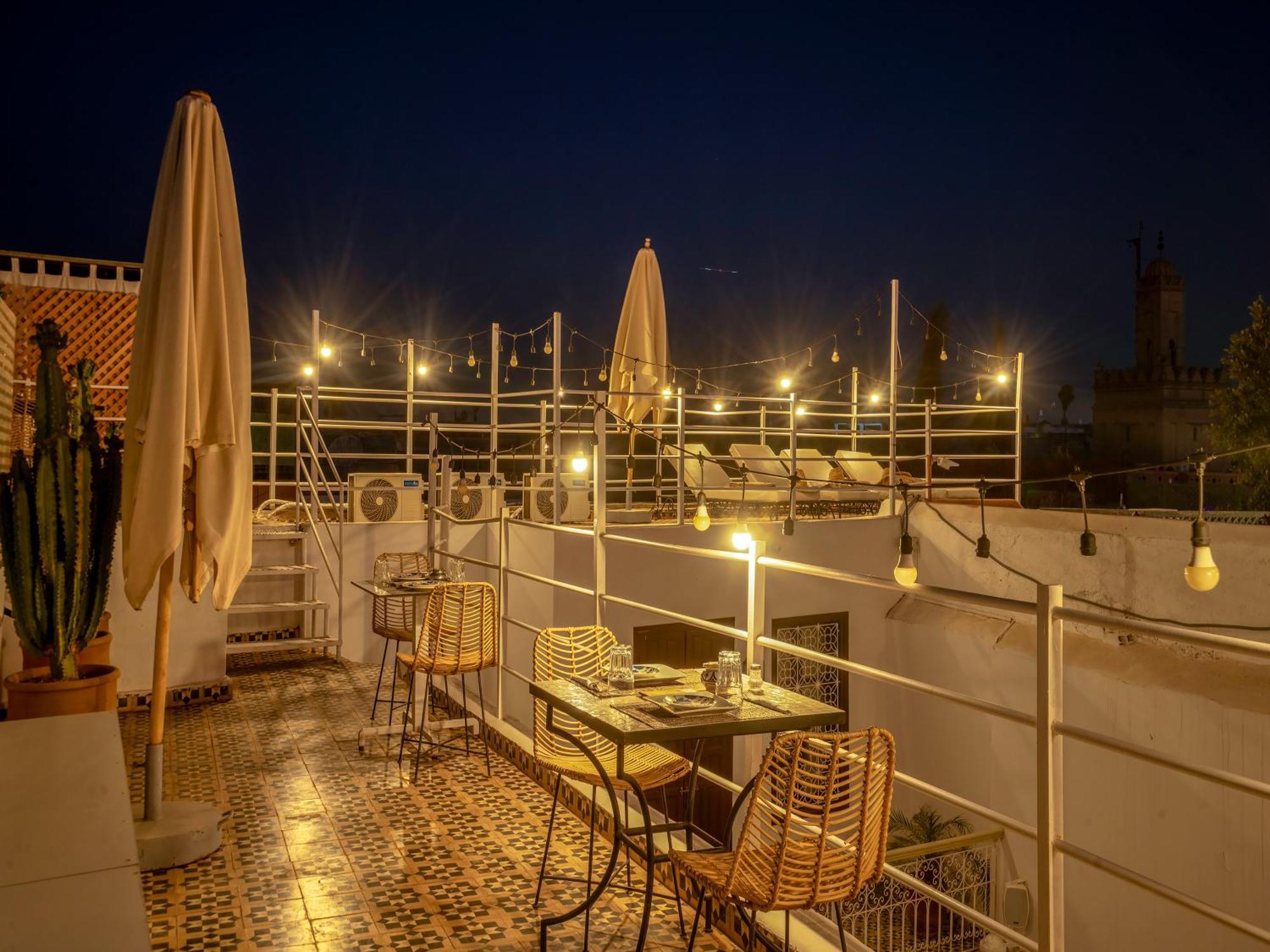 Riad Tzizwit Boutique Hotel & Spa マラケシュ エクステリア 写真