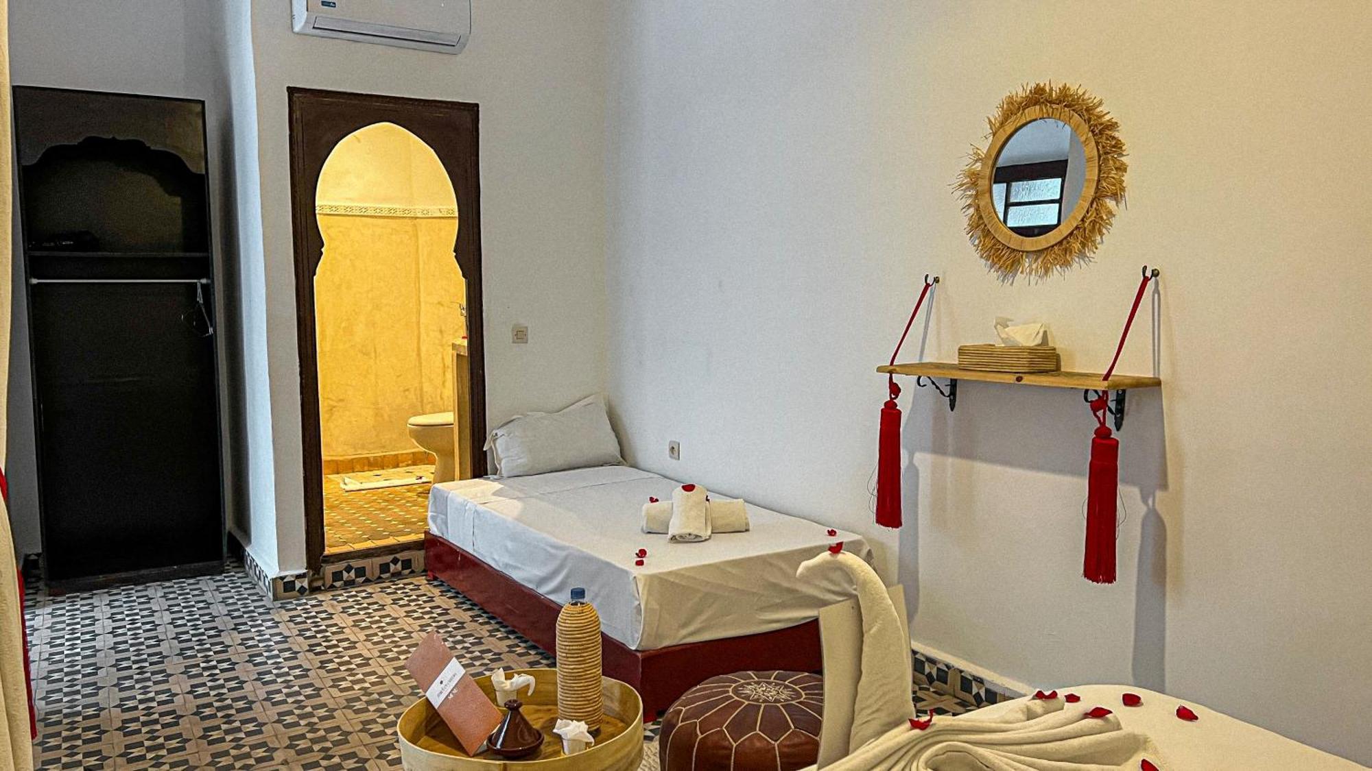 Riad Tzizwit Boutique Hotel & Spa マラケシュ エクステリア 写真